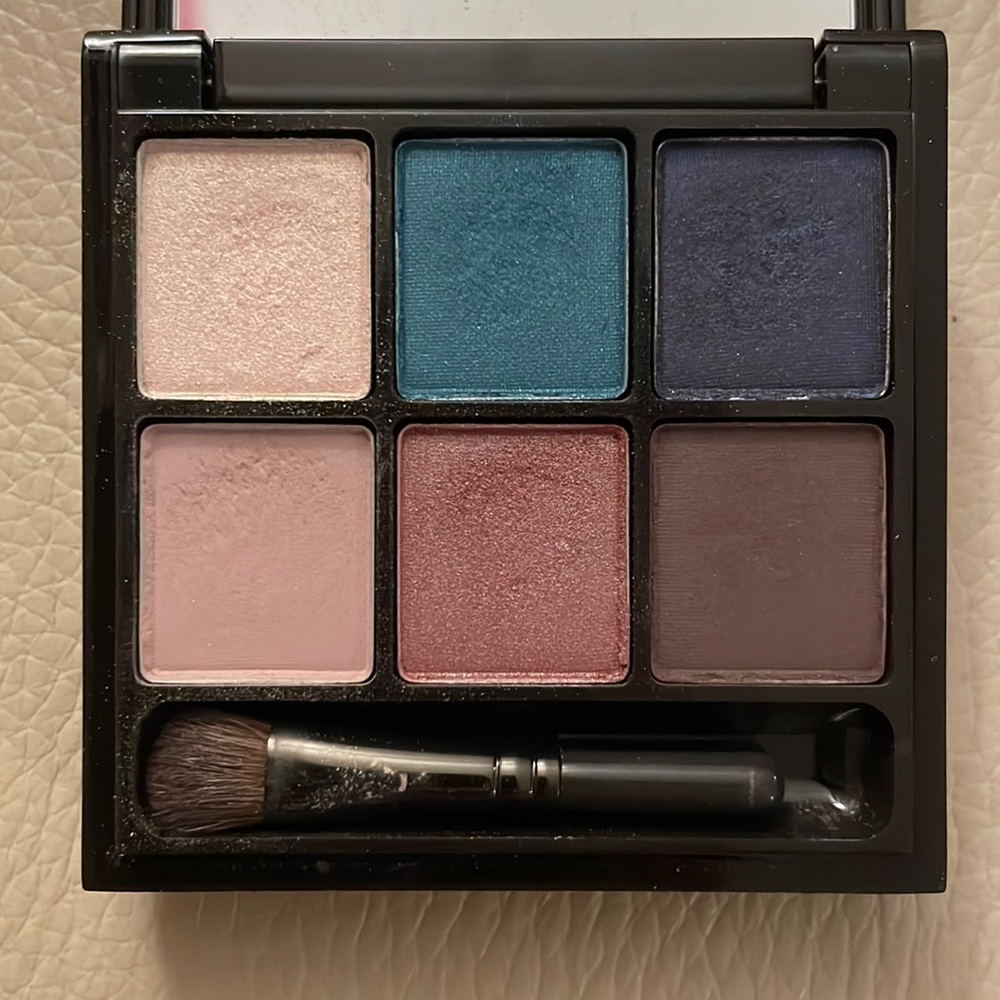 Mac Mystic Cool Eye Shadows Palette